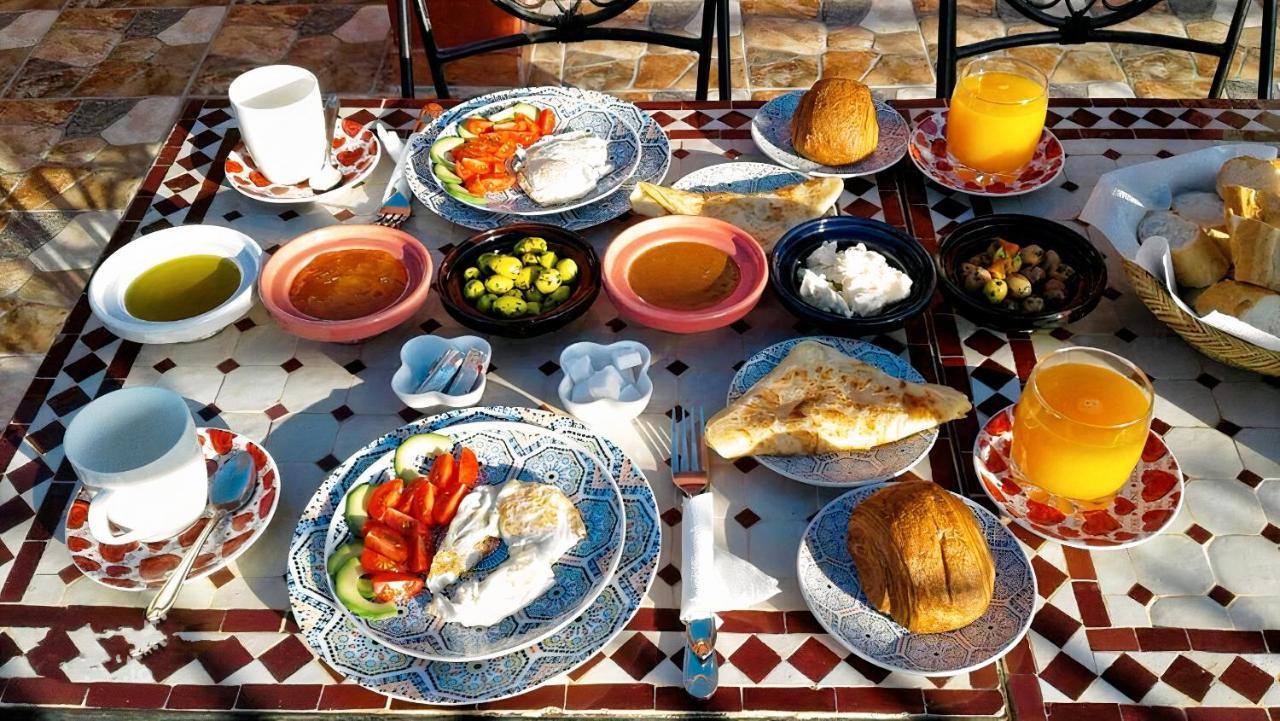 Dar Sultana Guesthouse Surf Morocco Tamraght Bagian luar foto